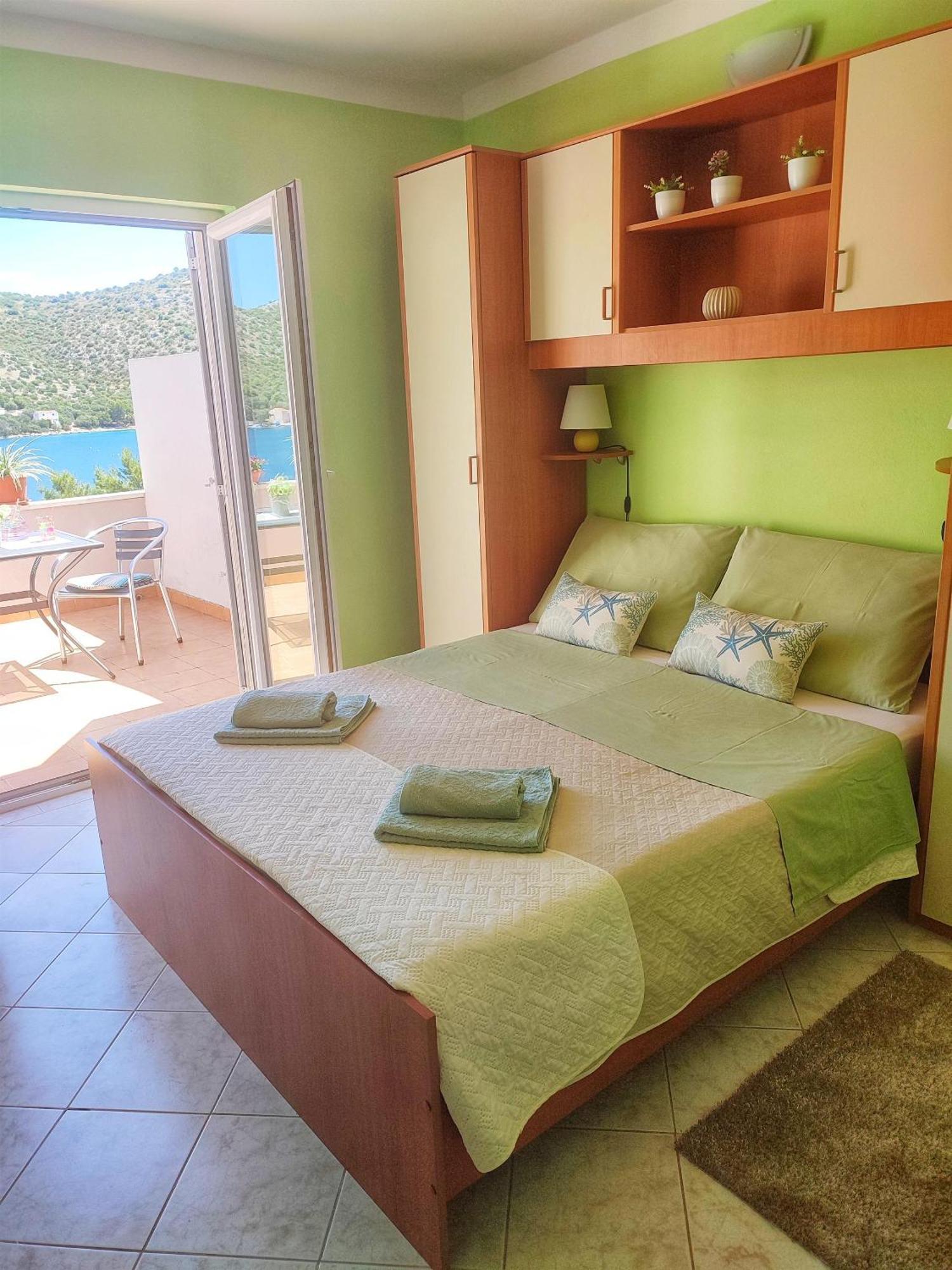 Apartments Vesna Lastovo ภายนอก รูปภาพ